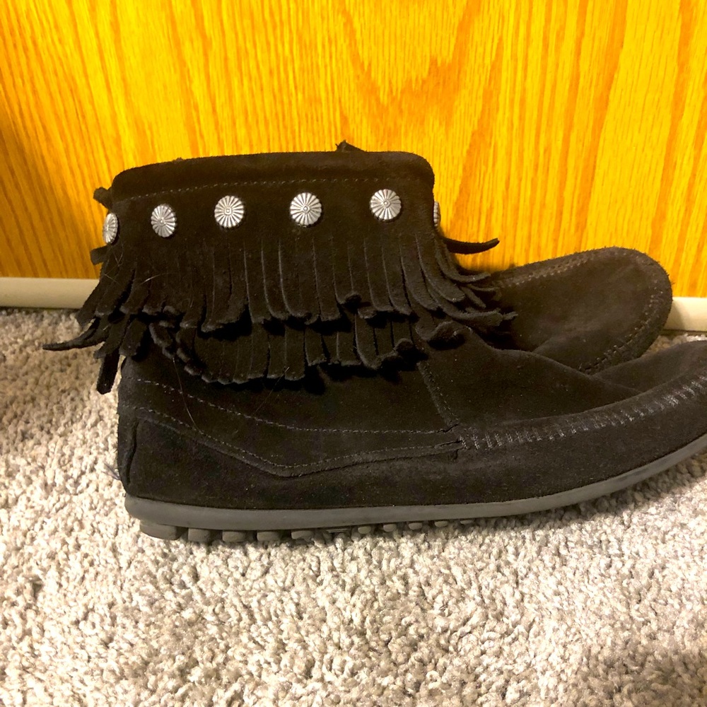 Minnetonka Zip Up Ankle Mocassins